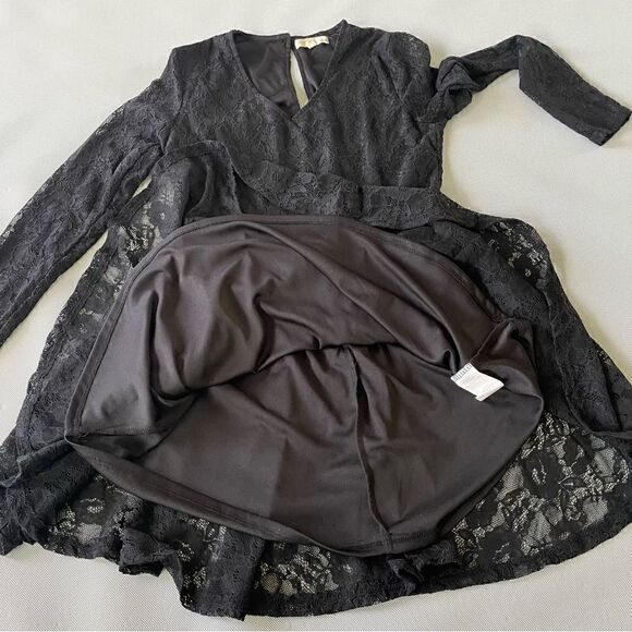 Rewind Floral Lace Black Long Sleeve Dress Women’s Size Medium - Picture 9 of 10